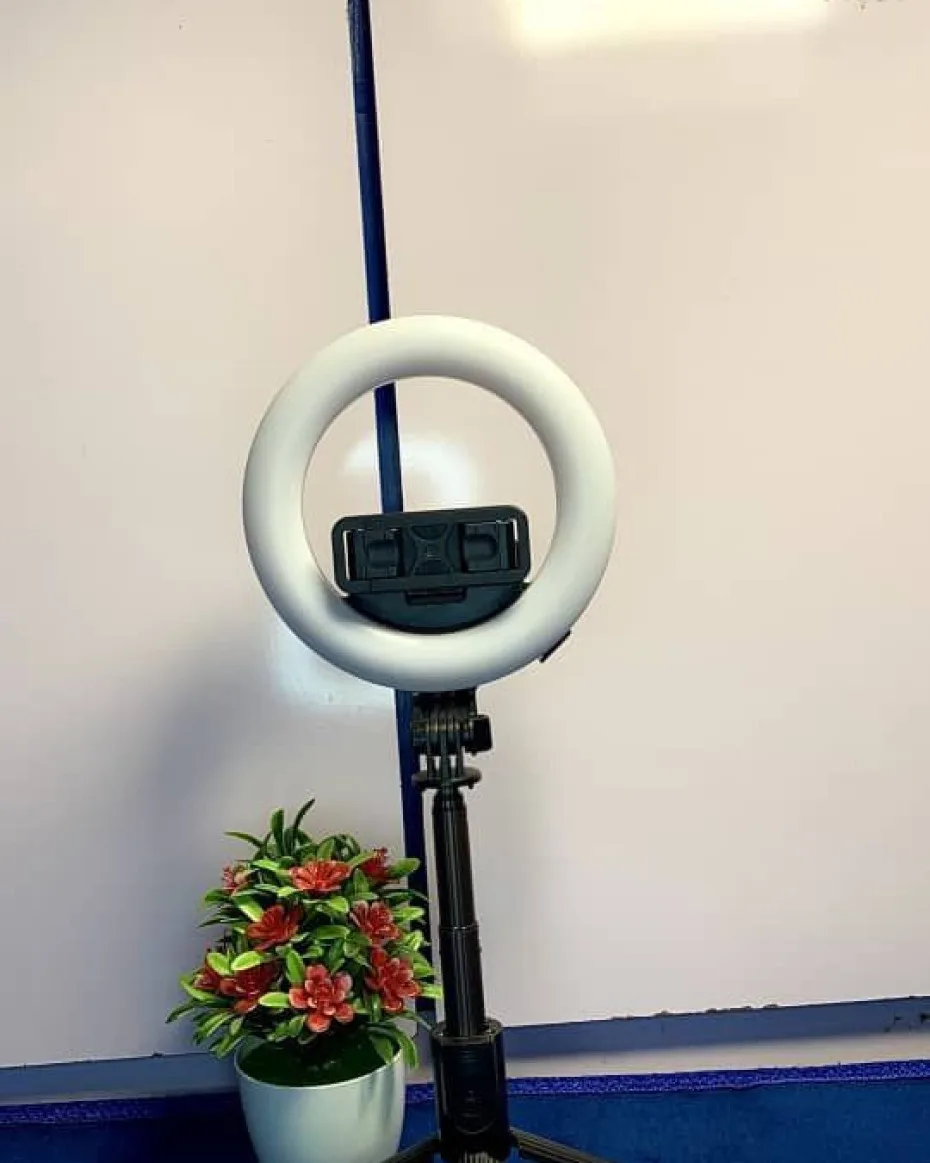 L07 Selfie Ring Light Tripod with Light