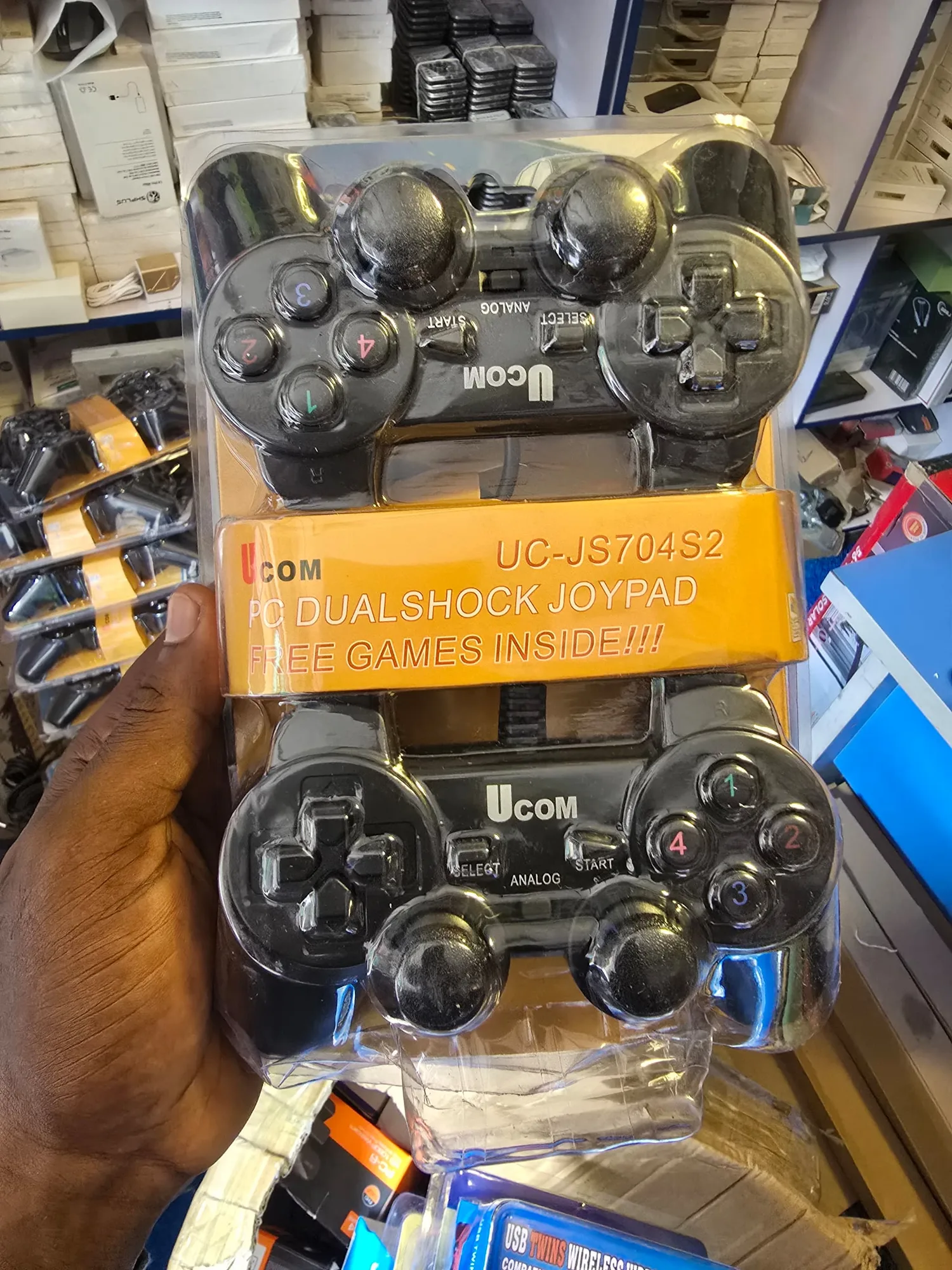 Ucom Double Wired Gamepad